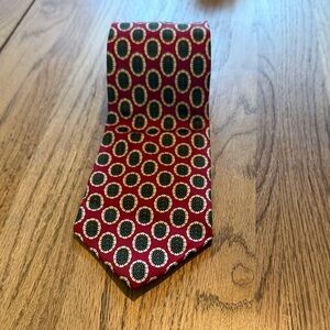 Men's Red Patterned Silk-Feel Tie with Oval Medallions